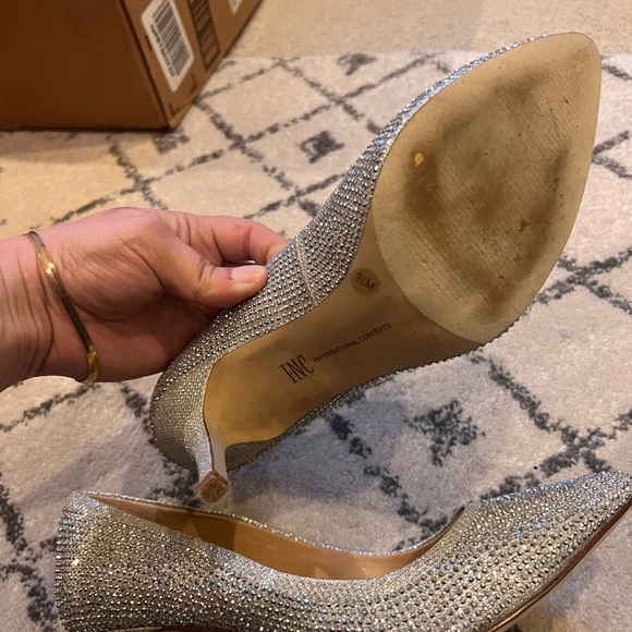 INC Zitah pointed pumps - Picture 3 of 5